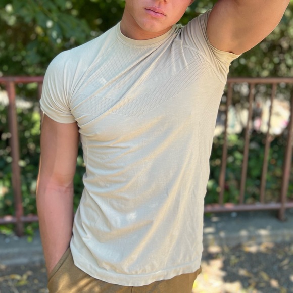 ALPHALETE MEN NUDE BEIGE WORKOUT T SHIRT WORKOUT GYM SHIRT LIGHTWEIGHT GYM SPORT - Picture 4 of 16